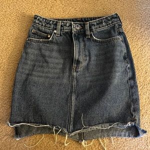 Size 4 HM denim skirt